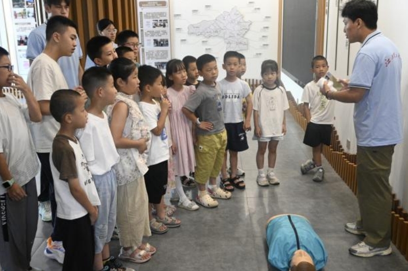 乐投网页版:科普水知识和防溺水知识 守护童心成长 乐投网页版:科普水知识和防溺水知识 守护童心成长
